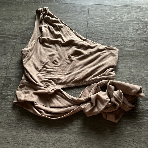 Nude Crop top - Picture 3 of 3